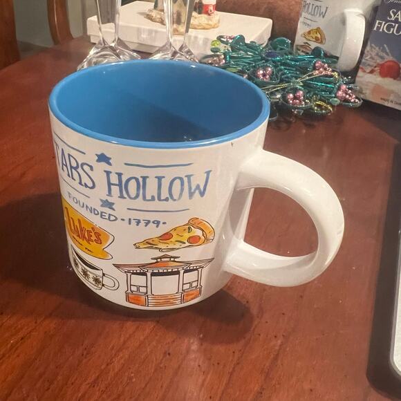 Gilmore Girls Stars Hollow Coffee Cups Set of 2 Luke's Dinner Dragonfly Inn - Picture 9 of 13